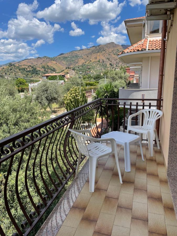 Apartamento Pipa'S Suntrap Taormina Exterior foto